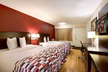 Deluxe Room, 2 Double Beds (Smoke Free)