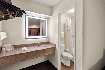 Superior Room, 1 King Bed (Smoke Free)