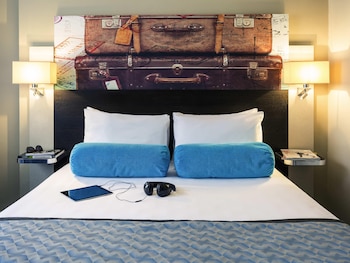 Standard Room, 1 Queen Bed