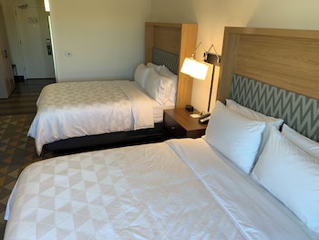 Standard Room, 2 Queen Beds