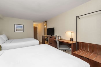 Room, 2 Queen Beds, Non Smoking (Upgrade)