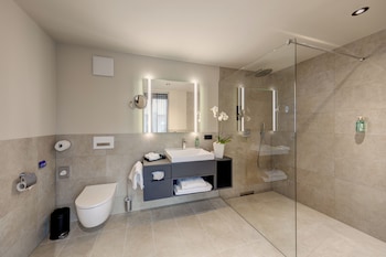 Executive Room, 1 Double Bed, Annex Building (Cozy Sitting Corner)
