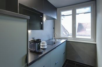 Junior Suite, 1 King Bed, Kitchen