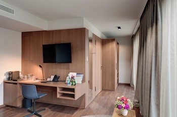 Premium Room, 1 Double Bed, Annex Building