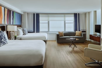 Suite, 2 Queen Beds, Terrace