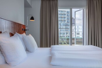 Superior Room, 1 King Bed, Non Smoking