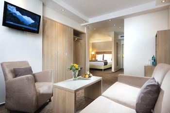 Deluxe Room, 1 Double Bed, Refrigerator