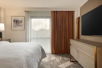 Presidential Suite, 1 King Bed with Sofa bed