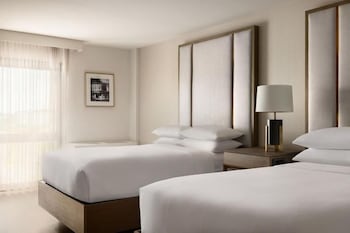 Club Room, 2 Double Beds
