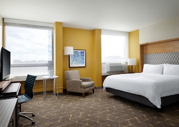 Premium Room, 1 King Bed, Corner
