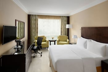 Room, 1 King Bed, Non Smoking (Swiss Advantage)