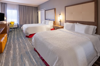 Room, 2 Queen Beds, Mobility Accessible (Shower)