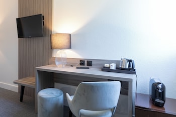 Premium Double Room, Refrigerator, Pool View