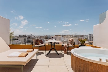 Red Level Grand Premium with Terrace