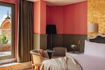 Red Level Grand Premium with Terrace