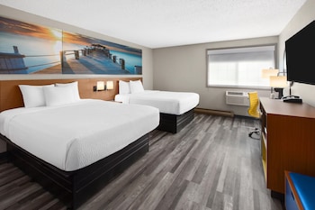 2 Queen Bed Room