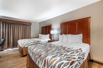 Suite, 2 Queen Beds, Non Smoking
