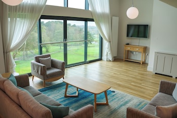 Penthouse with 3 double or twin bedrooms