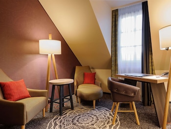 Privilege, Room, 1 Queen Bed