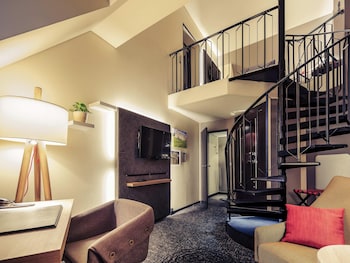 Privilege, Room, 1 Queen Bed