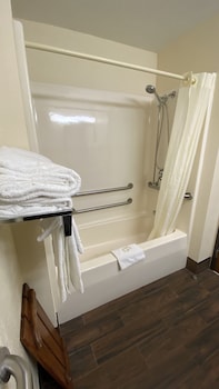 Room, 2 Double Beds, Accessible, Non Smoking (Mobility, Tub w/ Grab Bars)