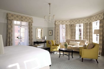 Deluxe Studio Suite