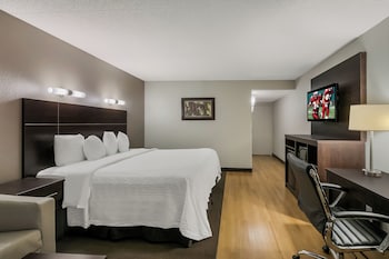 Deluxe Room, 1 King Bed, Balcony (Smoke Free)
