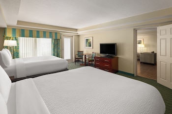 Premium Room, 2 Queen Beds, Balcony, Pool View