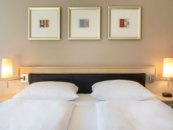 Family Room, 2 Double Beds, Connecting Rooms