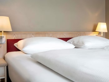 Classic Room, 1 King Bed (Room&Bathroom renovation in 2020)
