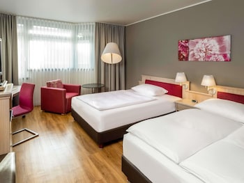 Classic Twin Room, 2 Twin Beds (Room&Bathroom renovation in 2020)