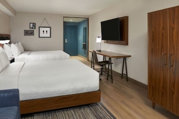Room, Multiple Beds
