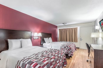 Deluxe Room, 2 Double Beds, Accessible, Non Smoking (Roll-In Shower)