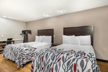 Deluxe Room, 2 Double Beds, Non Smoking, Kitchenette