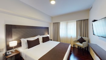 Classic Room, 1 King Bed, Kitchen