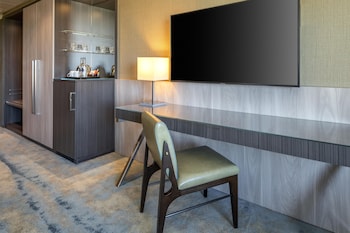 King Executive Deluxe Room