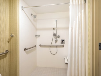 Standard Room, 1 King Bed, Accessible (Communication Accessible)