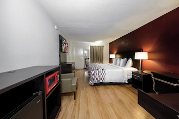 Deluxe Room, 1 King Bed, Smoking