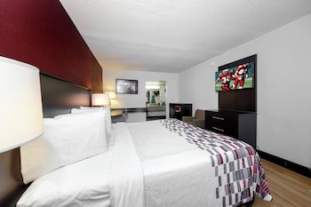 Deluxe Room, 1 King Bed, Smoking