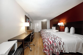 Deluxe Room, 2 Double Beds, Smoking