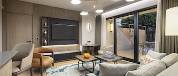 Suite, 1 Double Bed, Kitchenette (Suite)
