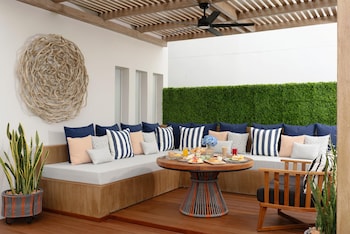 Sea View Corner Suite