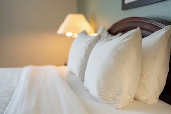 Standard Room, 2 Queen Beds, Non Smoking