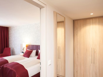 Standard Apartment, 1 King Bed