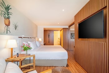 Executive Suite, 1 King Bed, Sea View