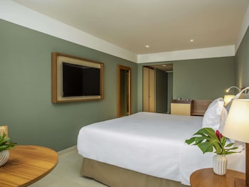 Deluxe Room, 1 King Bed