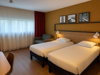 Classic Room, Multiple Beds
