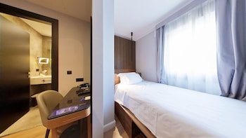 Classic Single Room (Individual)