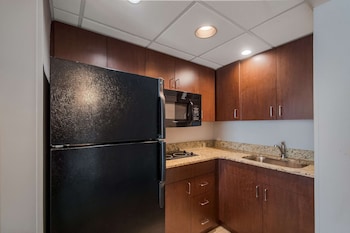 Suite, 1 King Bed, Non Smoking, Kitchen (Extended Stay)