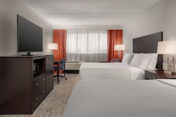 Standard Room, 2 Queen Beds, Accessible